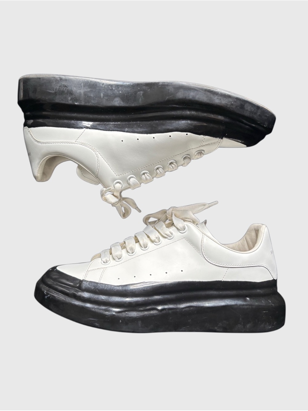 Alexander McQueen Oversized Sneaker Paint Dipped - White Black